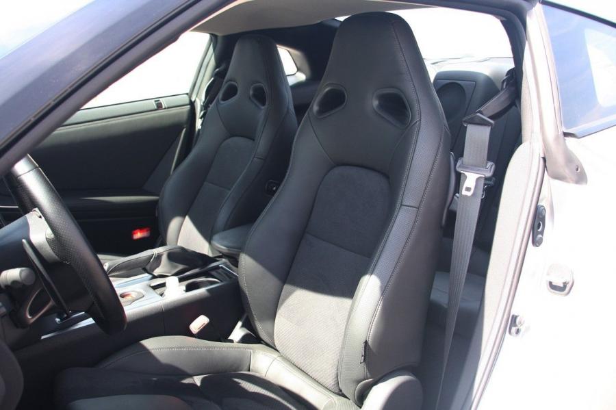  Nissan GT-R 2007 года  (фото 299 из 480)